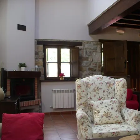La Cuetara De Linares Villa Ribadesella Room photo